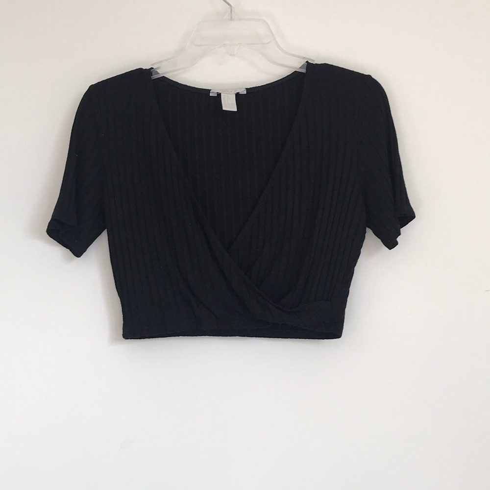 Black cropped top